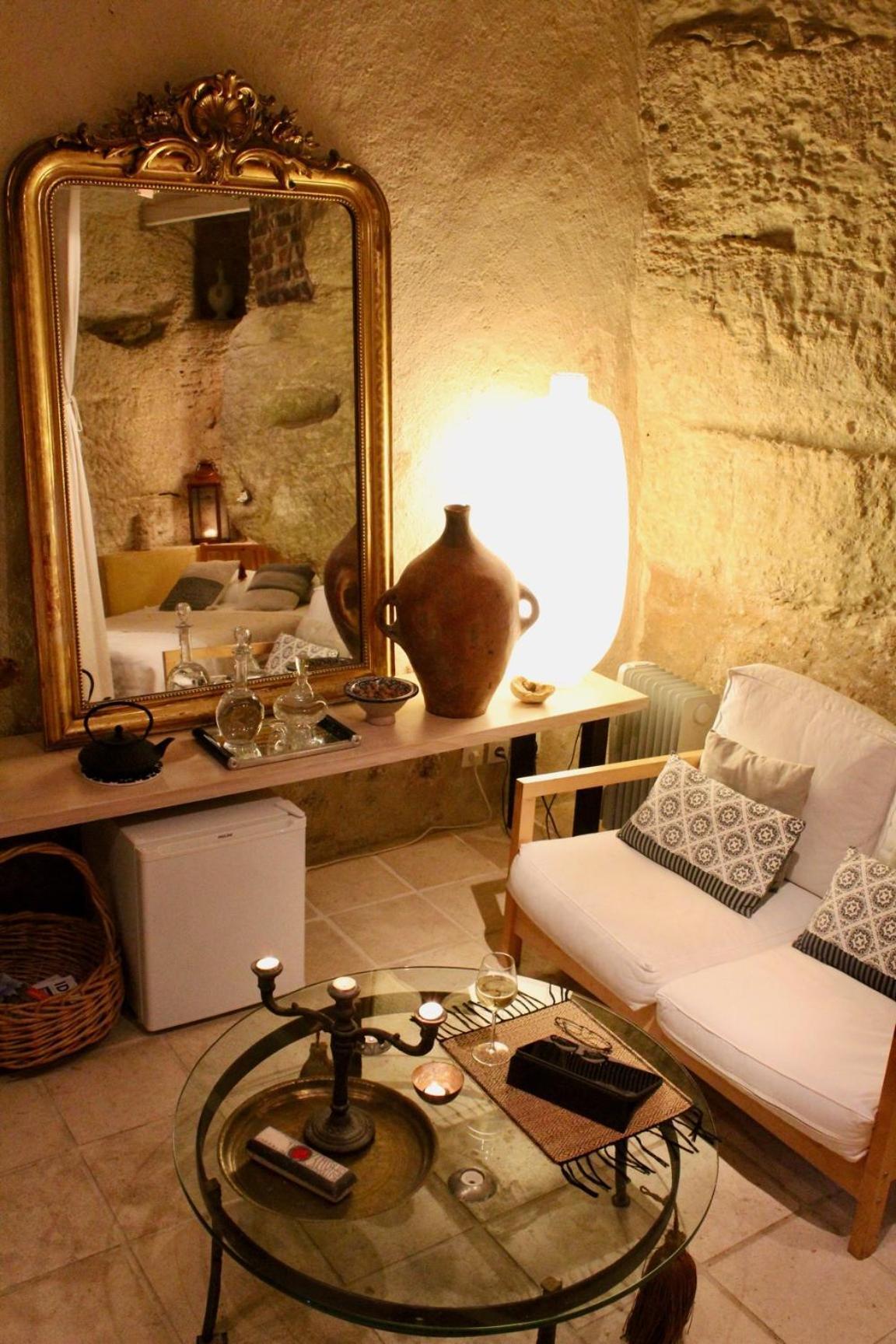 Troglodyte Loft Bed & Breakfast Thore-la-Rochette Exterior photo
